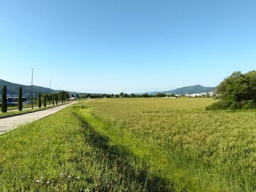 À vendre – Terrain industriel de 2,1 hectares dans le Parc d&rsquo;activités de la Cassine à Peyruis – Alpes-de-Haute-Provence (04)
