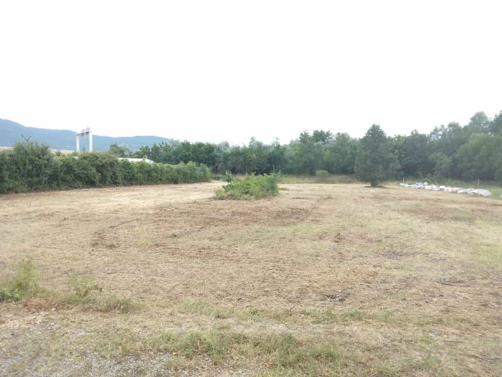 À vendre – Terrain industriel de 3 500 m² à Aubignosc – Alpes-de-Haute-Provence (04)