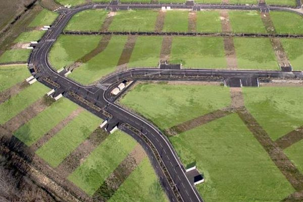 À vendre – Terrains industriels de 1 455 et 1 921 m² au sein du Parc d’Activités Economique de Perréal à Apt – Vaucluse (84)