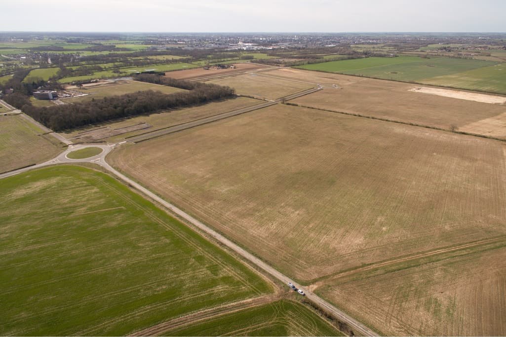 À vendre – Terrains industriels de 3 000 m² à 33 hectares à proximité de Châteauroux – Indre (36)