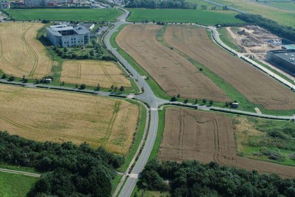 À vendre – Terrains industriels de 4 705 et 4 862 m² à Calais – Pas-de-Calais (62)