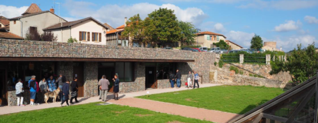 Atelier à louer dans une pépinière – Saint-Maurice-sur-Loire (42)