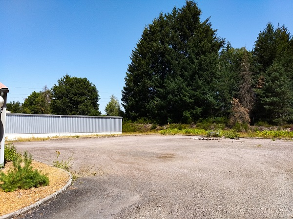 Bâtiment industriel de 3 500 m² à vendre ou à louer à Eyrein – Corrèze