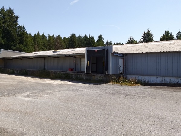 Bâtiment industriel de 3 500 m² à vendre ou à louer à Eyrein – Corrèze