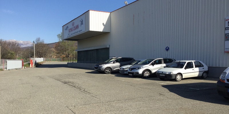 Bâtiment industriel de 4000 m² à vendre/louer – Gap Est/Hautes-Alpes