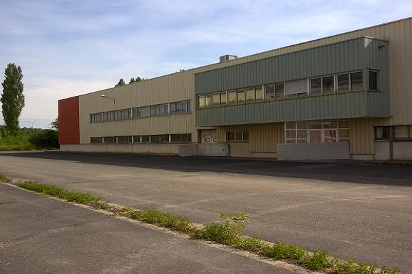Bâtiment industriel entre Charleville-Mézières et Reims