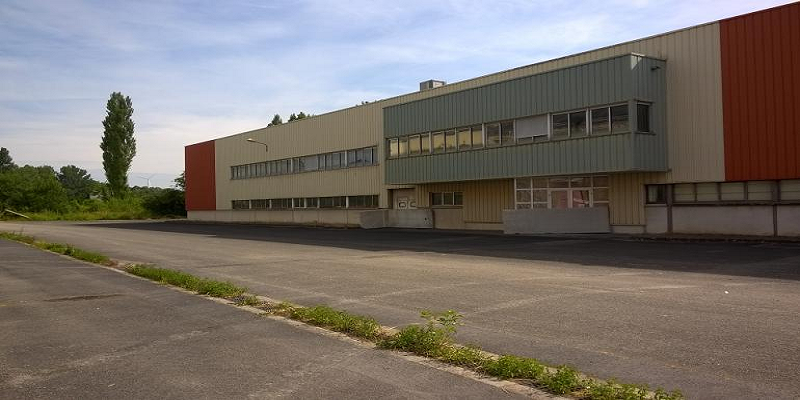 Bâtiment industriel entre Charleville-Mézières et Reims