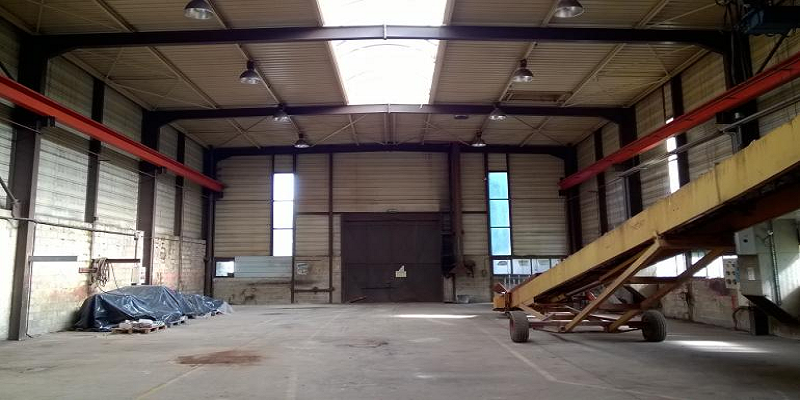 Bâtiment industriel entre Charleville-Mézières et Reims