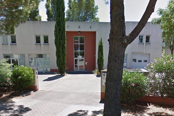 Bureau de 70 m² à louer pour de la recherche médicale – Nîmes/Gard