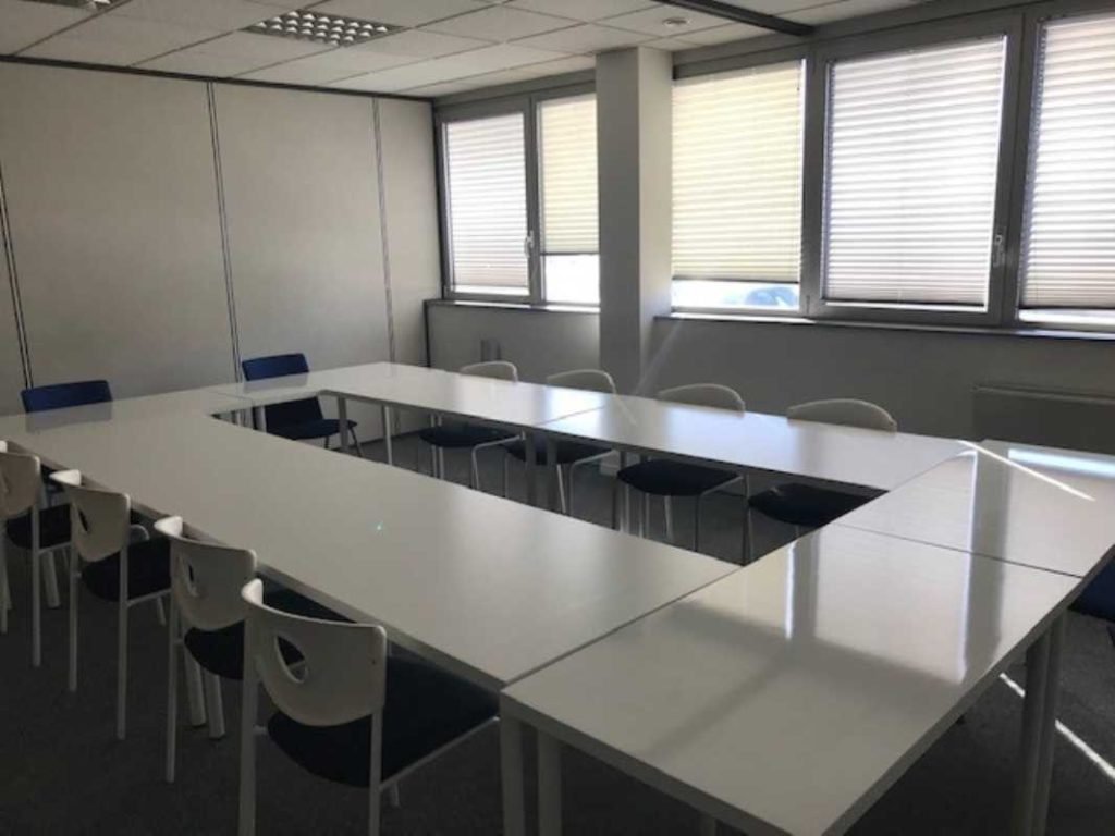 Bureaux à louer à Vitrolles (Bouches-du-Rhône 13) – entre 16 et 339 m²