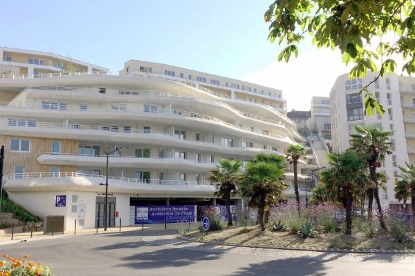 Bureaux à louer / vendre en Hauts de France – 1000 m² – proche Calais