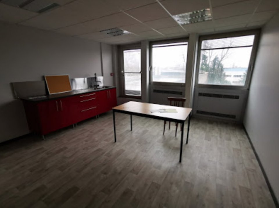Bureaux de 270 m² à louer à Neuville-en-Ferrain – Hauts-de-France (Nord)