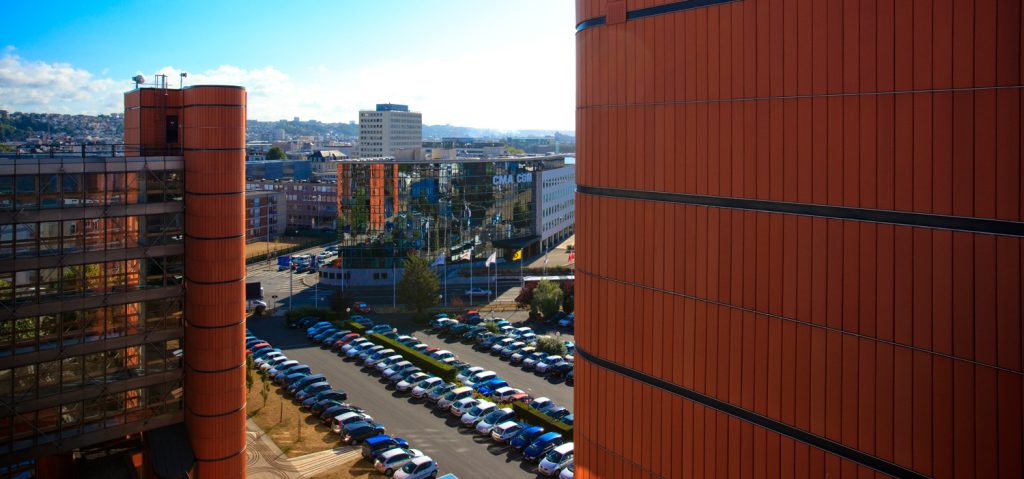 Bureaux open-space et plateaux tertiaires au Havre