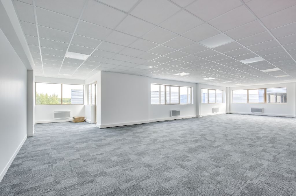 Entrepôt à louer – 445 à 1 780 m² proche de Paris – Essonne