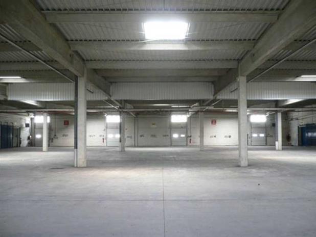 Entrepôt à louer ou à vendre – Meaux – Île-de-France – 11744 m²