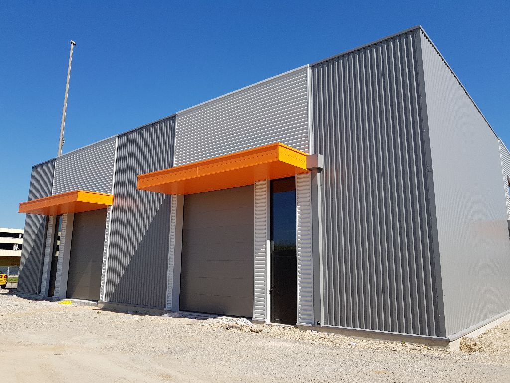 Entrepôt à vendre de 1 703 m² à Corbas – Lyon Sud
