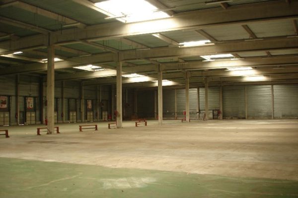 Entrepôt à vendre de 7200m² proche Lens