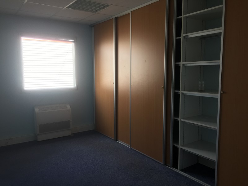 Entrepôt à vendre de plus de 700 m² au Sud de Lyon
