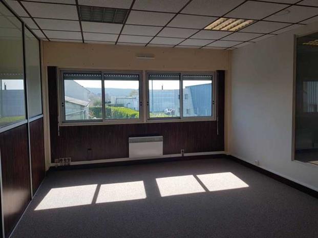 Entrepôt à vendre – Meaux / Île-de-France – 1020 m²