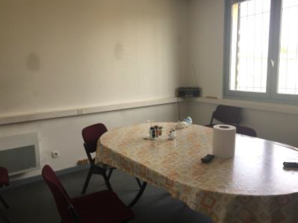 Entrepôt à vendre proche de Lyon entre 1 000 m² et 1 500 m²