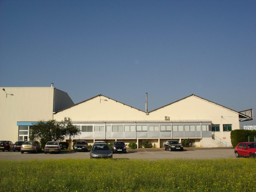 Entrepôt d&rsquo;une surface de 6 000 m² à vendre ou à louer – Sud Bourgogne
