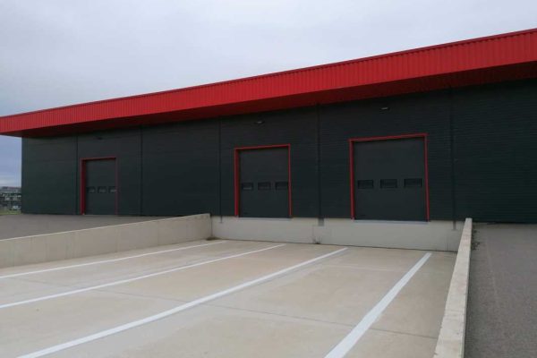 Entrepôt de 2 665 m² en location à Beaucaire en Occitanie