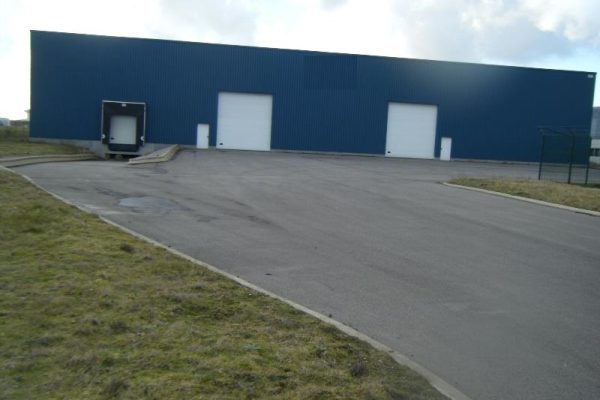 Entrepôt de 2500 m² à louer proche de Dunkerque dans le Nord