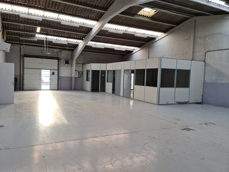 Entrepôt de 320 m² à louer – Calais (62)