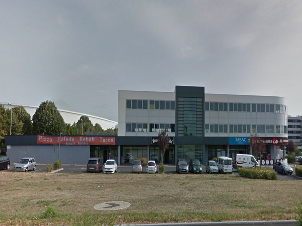 Immeuble de bureaux et commerces de 3 400 m² à vendre – Poitiers -Technopôle du Futuroscope