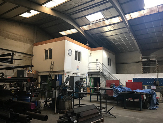 Local d’activité de 1 200 m² à louer dans la zone industrielle Les Estaches – Les Attaques (62)
