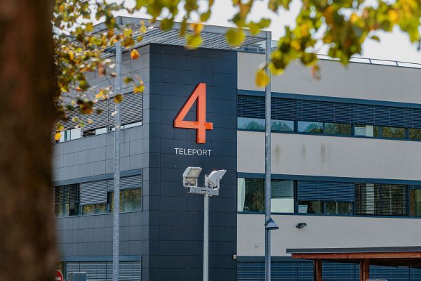 Local d&rsquo;activité de 170 m² à louer à Tarbes
