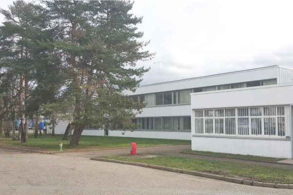 Local d&rsquo;activités à louer, jusqu&rsquo;à 5 310 m² à proximité de Vichy