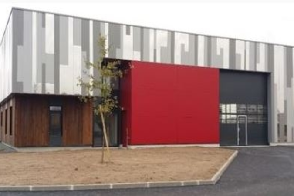 Local d&rsquo;activités à louer  – La Flèche / Le Mans