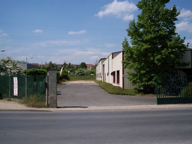 Local d&rsquo;activités à louer/vendre – Meaux – Seine-et-Marne (77) – Île-de-France
