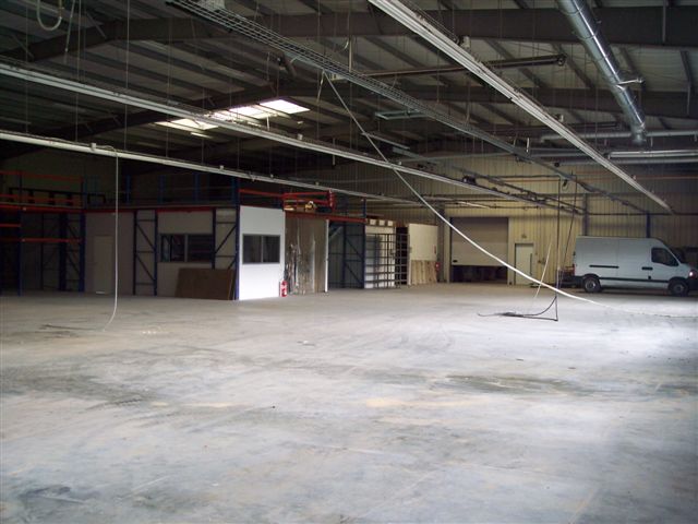 Local d&rsquo;activités à louer/vendre – Meaux – Seine-et-Marne (77) – Île-de-France