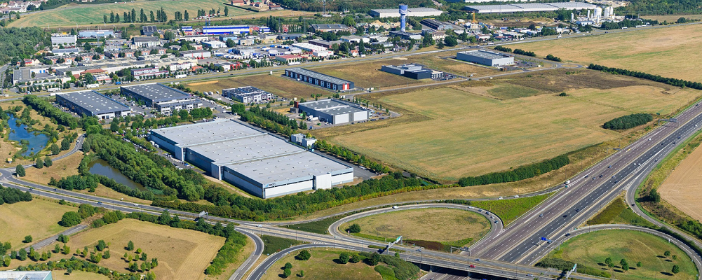Local d&rsquo;activités à partir de 225 m² à louer – Sénart / Île-de-France