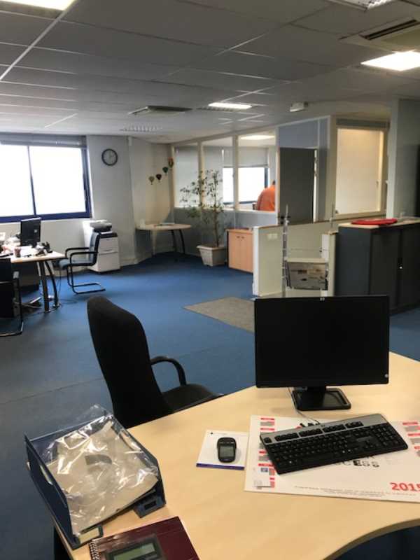 Local d&rsquo;activités à vendre Paris – 500 m² – Proximité Aéroport Paris CDG