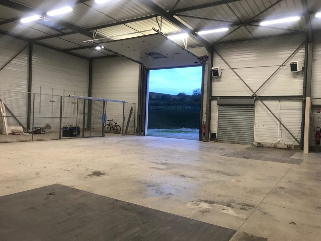 Local d&rsquo;activités d&rsquo;une surface de 300 m² à vendre proche de Beaune