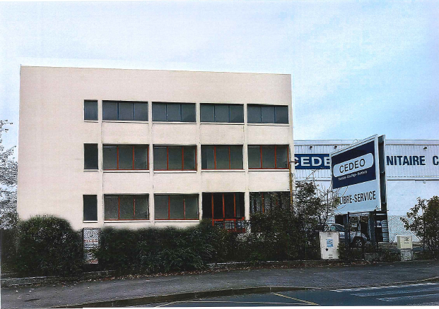 Local d&rsquo;activités de 1050 m² à vendre – Meaux / Seine-et-Marne (77)