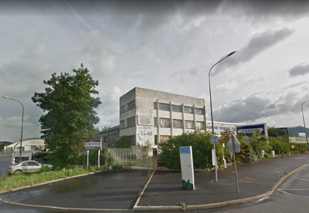 Local d&rsquo;activités de 1050 m² à vendre – Meaux / Seine-et-Marne (77)
