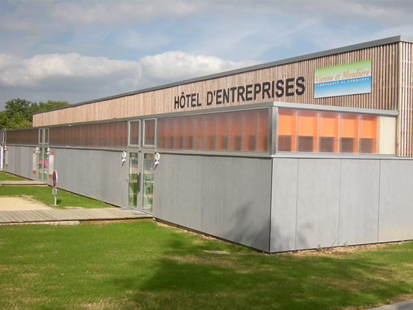 Local d&rsquo;activités de 195 m² en hôtel d&rsquo;entreprises près de Poitiers