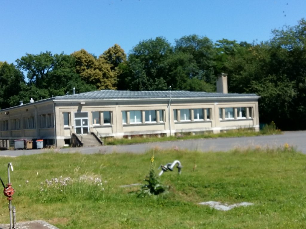 Local d&rsquo;activités de 2 135 m² à vendre ou à louer, proche de Compiègne