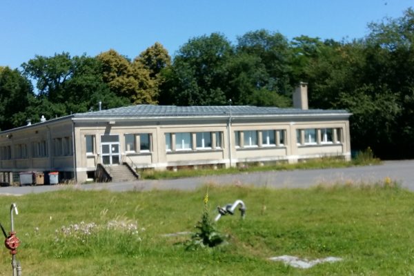 Local d&rsquo;activités de 2 135 m² à vendre ou à louer, proche de Compiègne