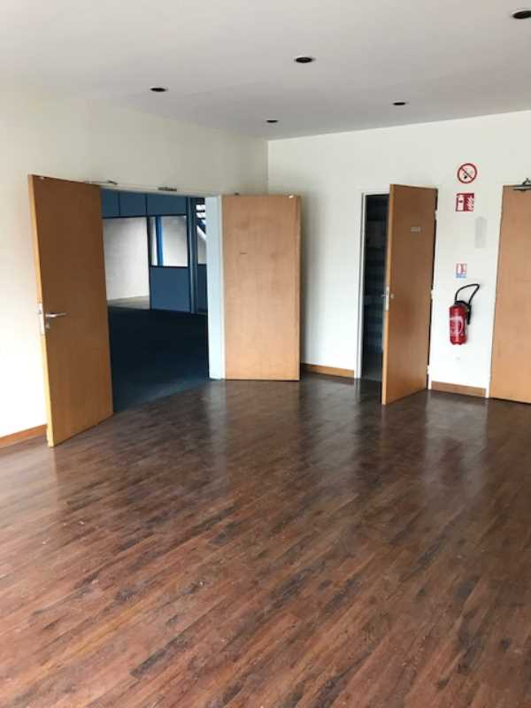 Local d&rsquo;activités location Paris – 440 m² – proximité Aéroport Charles de Gaulle