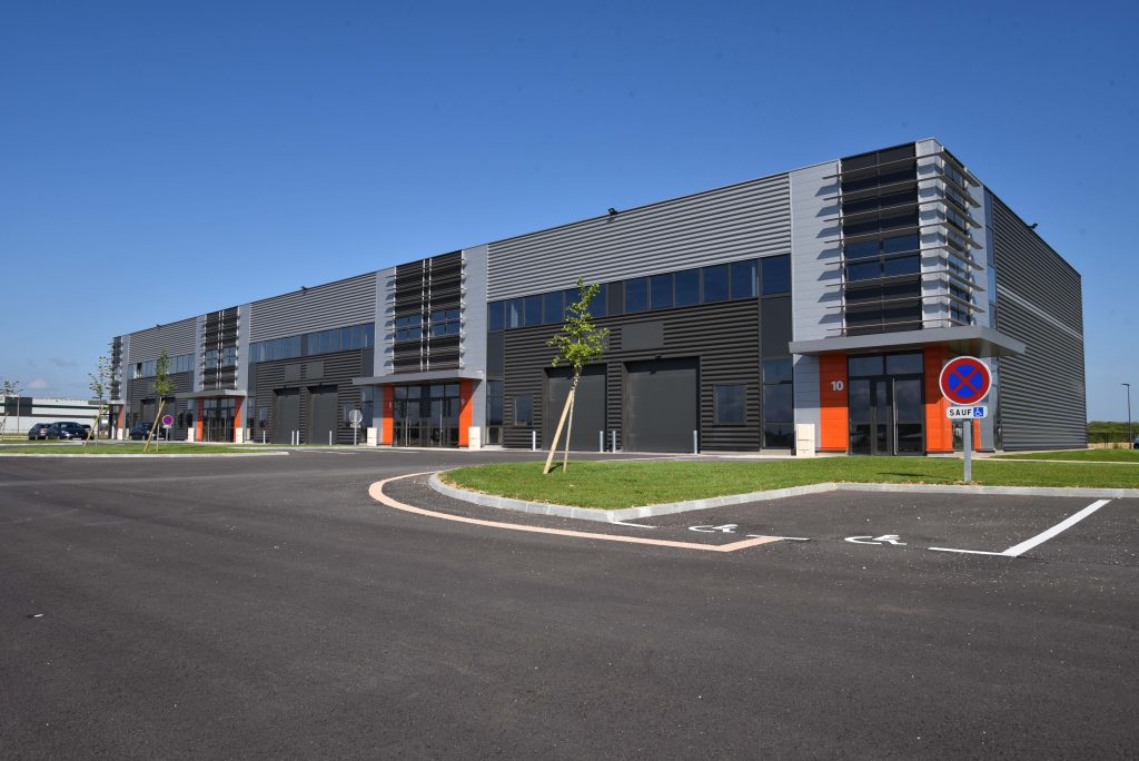 Local d&rsquo;activités neufs de 400 m² à louer – Poitiers
