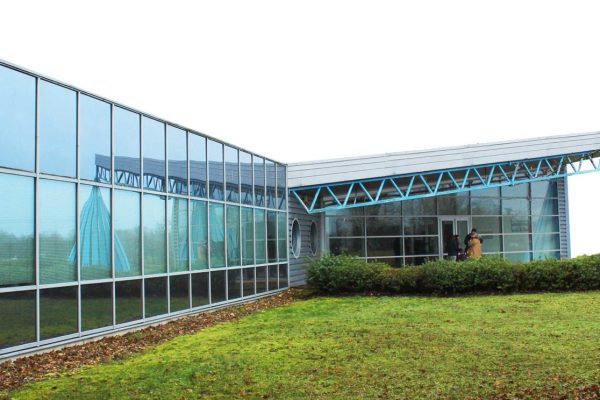 Local industriel d&rsquo;une surface totale de 10 000m²  à acheter dans le Nièvre