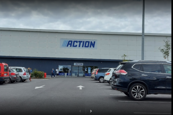 Local Industriel de 1 565 m² à louer – Neuville-de-Poitou (86)