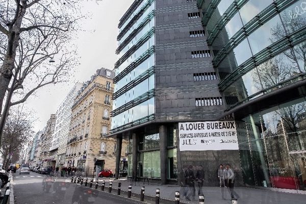 Location bureaux Paris – 104 m² – Neuilly sur Seine