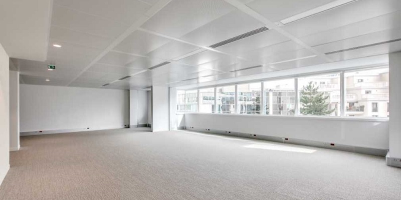 Location bureaux Paris – 3 635 m² – Paris Nord Ouest