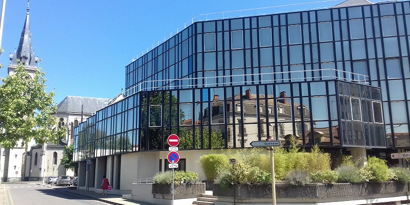 Location bureaux proche Lyon –  710 m² – Entre Clermont-Ferrand et Lyon